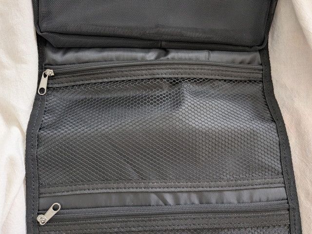 効率厨ポーチ 大きめメッシュポケットのアップ