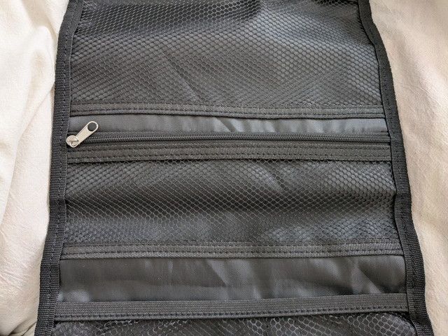 効率厨ポーチ 横長メッシュポケット2段