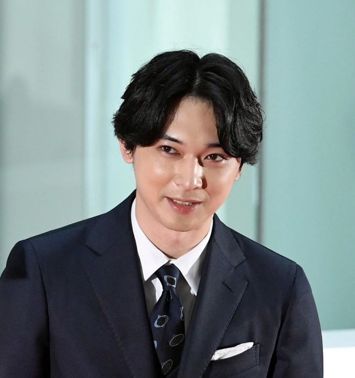 女優の高石あかりさん（22）がヒロイン松野トキを演じるNHK連続テレビ小説「ばけばけ」（月～土曜前8・0）の第55話が12日放送され、松江中学で英語を教えるレフカダ・ヘブン（トミー・バストウさん）の言葉に深く傷ついた錦織友一（吉沢亮さん）が、ルーチンワークのお迎えをやめてしまう展開が描かれ、視聴者がハラハラしました。