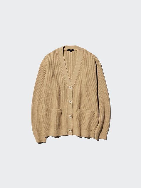 ユニクロのリラックスVネックカーディガン