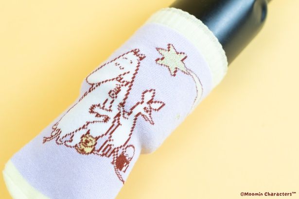 吸水性が高く、水に濡れた折りたたみ傘やペットボトルを収納しても安心