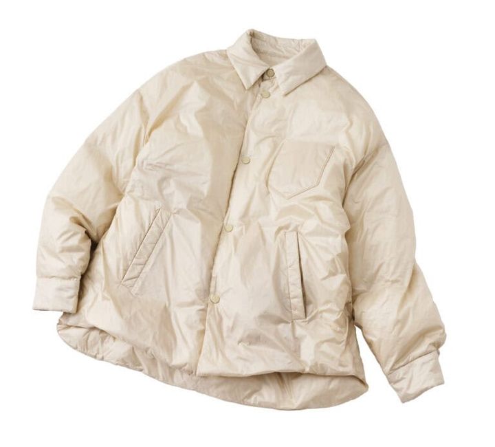 ダウンジャケット¥59,400／アッパーハイツ（ゲストリスト）