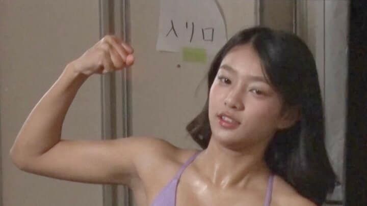 【写真・画像】“中学時代は胸がコンプレックス”現役女子高生グラドル「くらいました」 パイ砲ドッキリに「かわいい」「笑った」の反響 2枚目