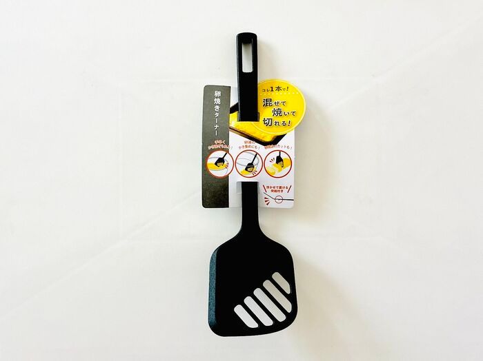 【セリア】見つけたら即買い級！まさかの『専用ターナー』使ってみたら…感動♡「本当にコレ1本で完結した」