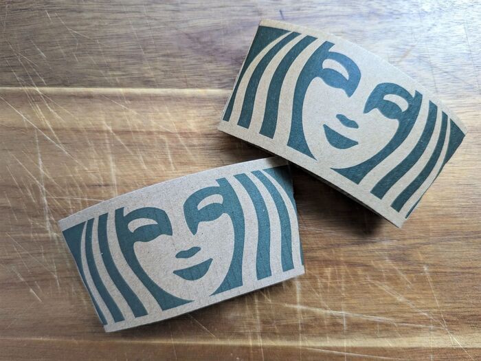 秒でできるスタバの『スリーブ』の変身術♡2つ重ねれば“忘れ物防止”に！？暮らしに役立つ使い道3選