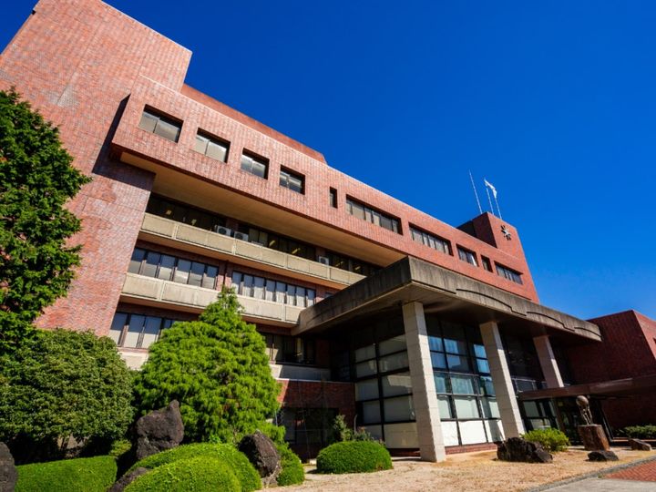 All About ニュース編集部が全国250人を対象に実施した「老後に住みたい鳥取県の自治体に関するアンケート」の調査結果から、老後に住みたい「鳥取県の自治体」ランキングを発表！ 2位「米子市」を抑えた1位は？