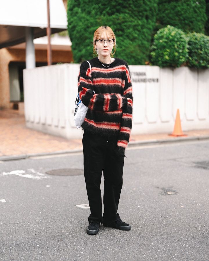 “ニット”が主役の冬コーデ5選。トレンドカラーや冬らしい柄で旬を楽しむ【TOKYO SNAP】