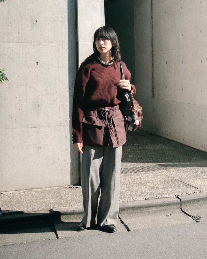 “ニット”が主役の冬コーデ5選。トレンドカラーや冬らしい柄で旬を楽しむ【TOKYO SNAP】