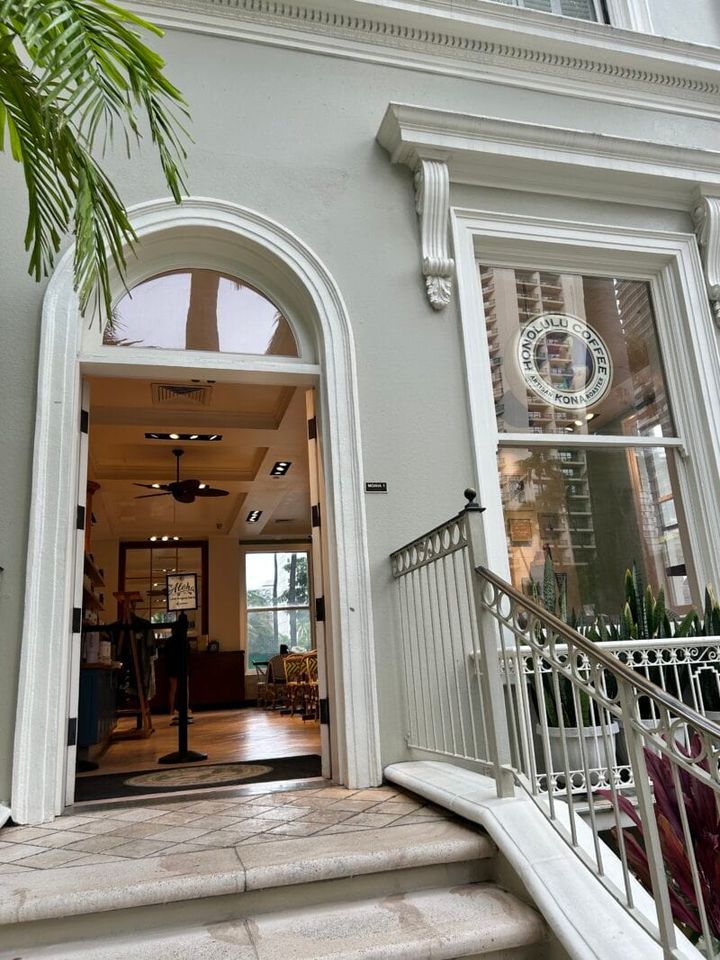 ホノルルコーヒー モアナサーフライダー店