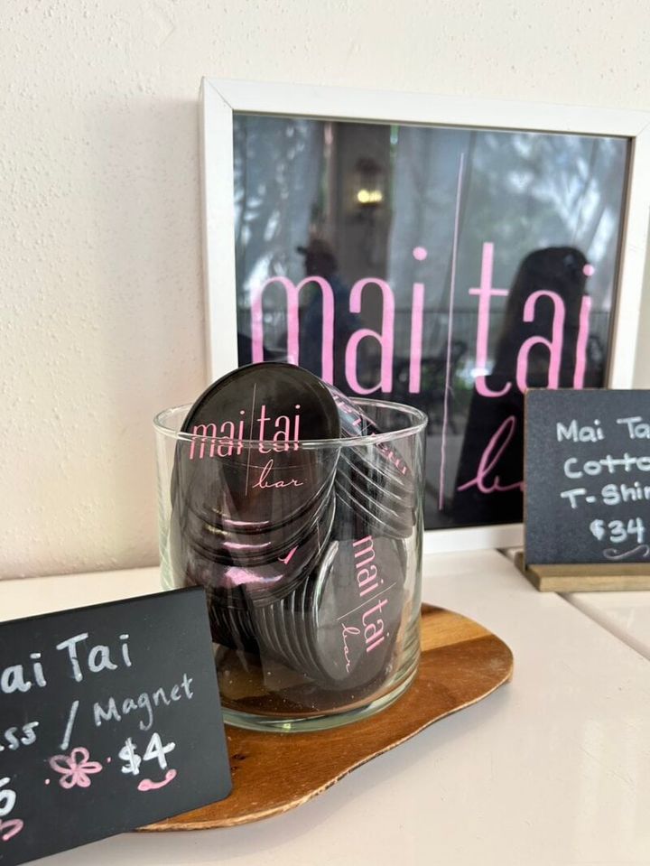 オリジナルグッズも充実しているのでお土産にしても。