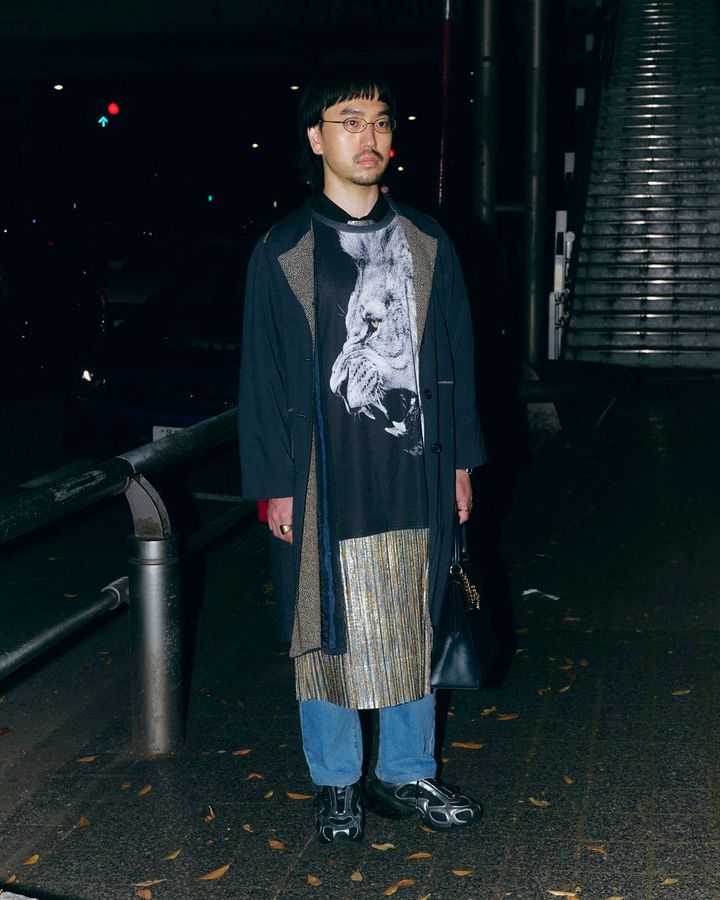 【スナップ】インパクト抜群のTシャツが絶対的主役…ただし足元までぬかりなく