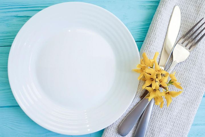 【やせ体質になる食べ方】太りにくい夕食の時間とは？体内時計が左右するダイエット成功のカギ