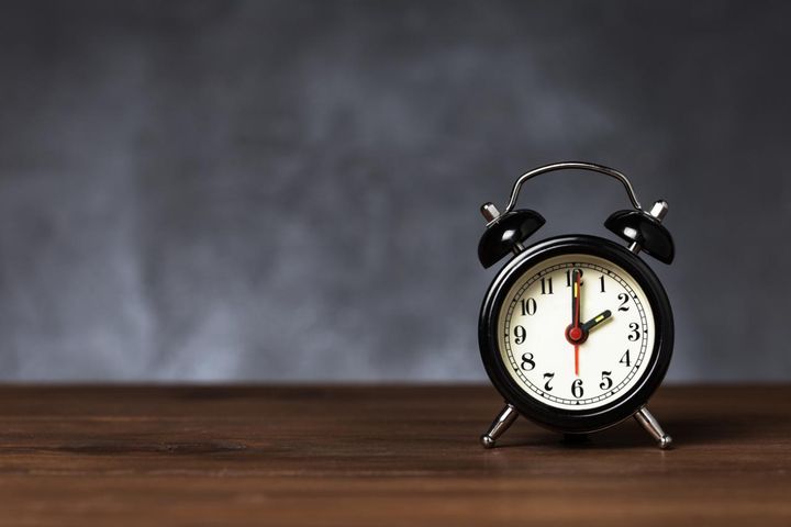 午前２時に、BMAL1の分泌量が最も多くなる。