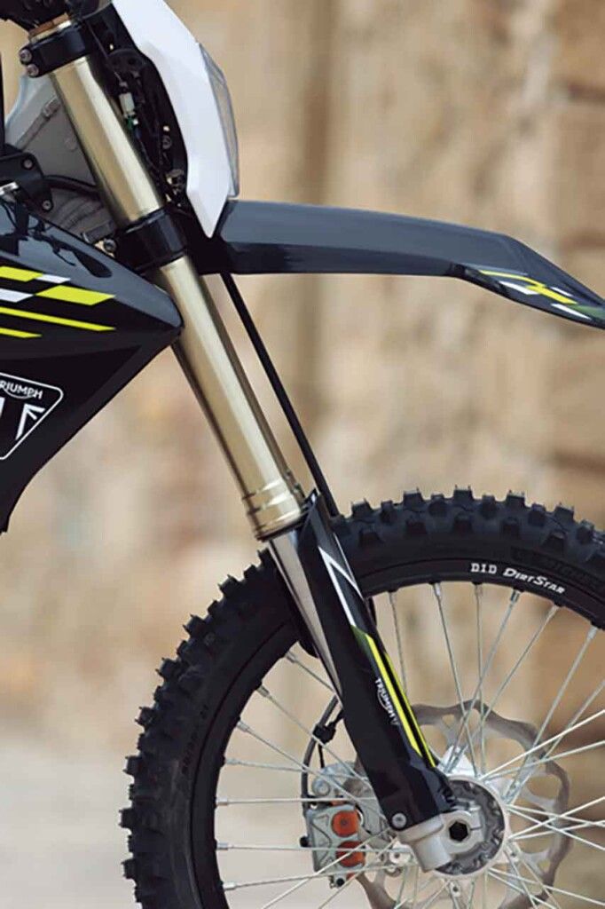 【トライアンフ TF250-E/450-E】英国老舗メーカーが本気で挑むエンデューロの世界