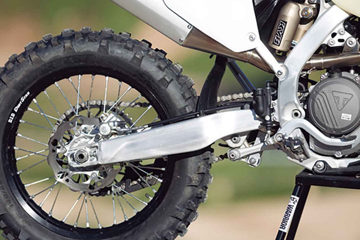 【トライアンフ TF250-E/450-E】英国老舗メーカーが本気で挑むエンデューロの世界