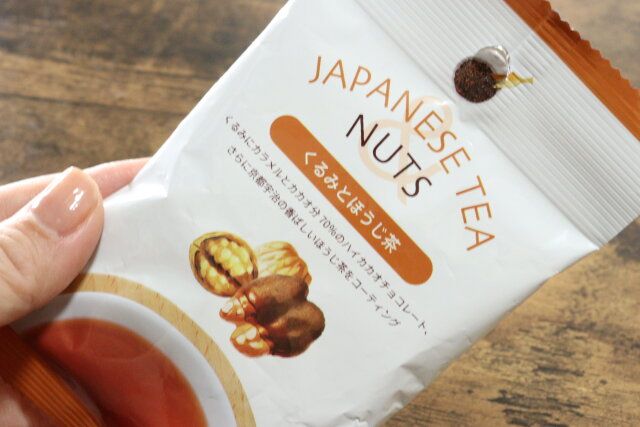 ダイソー JAPANESE TEA & NUTS くるみとほうじ茶 108円