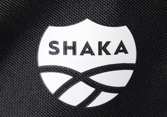 シャカ8ポケット付きメッセンジャーバッグロゴ