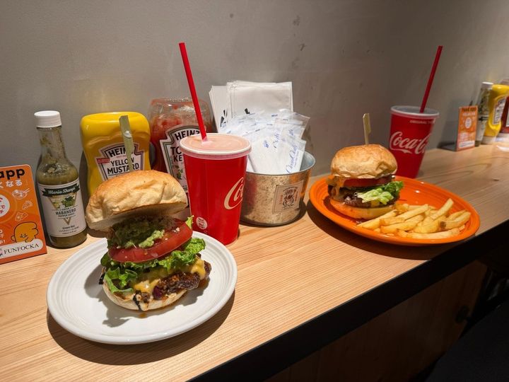 ハンバーガー2種（キャプテンカンガルー）