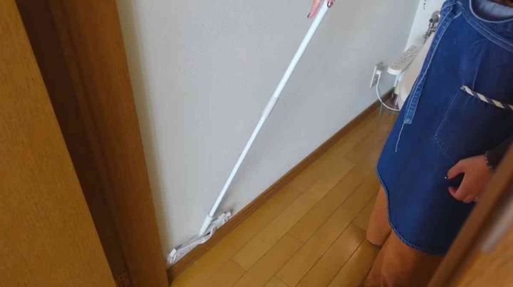 セリア┃フロア ラバーほうき