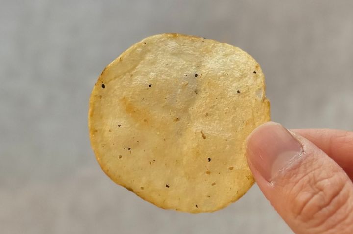 冬恒例のホットスナックが変身！【ローソン限定】ポテチがやみつきになる