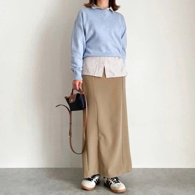 ユニクロシースムースコットンクルーネックセーター着回しシャツレイヤードコーデ