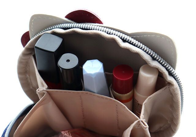 ブリルミーハローキティミニコスメポーチ仕切り