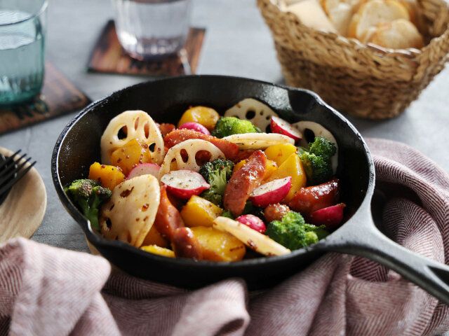 彩り野菜とソーセージのジャーマンポテト