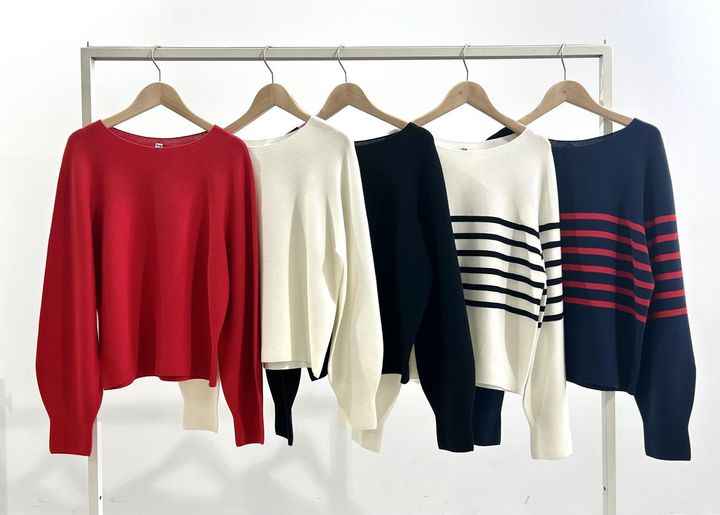 画像: 【ユニクロ】3Dコットンクルーネック ボリュームスリーブ セーター ※2025年12月下旬発売予定 各¥3,990 www.uniqlo.com