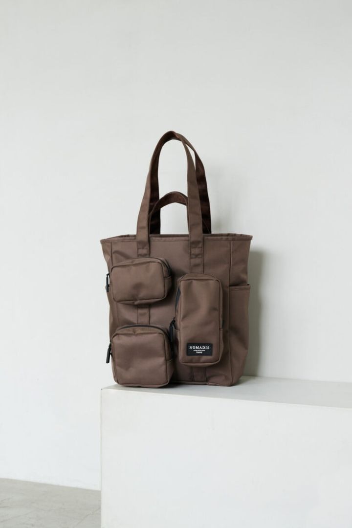 バッグ［H37×W30× D13㎝］¥23,100／ノマディス（ノーベルバ）