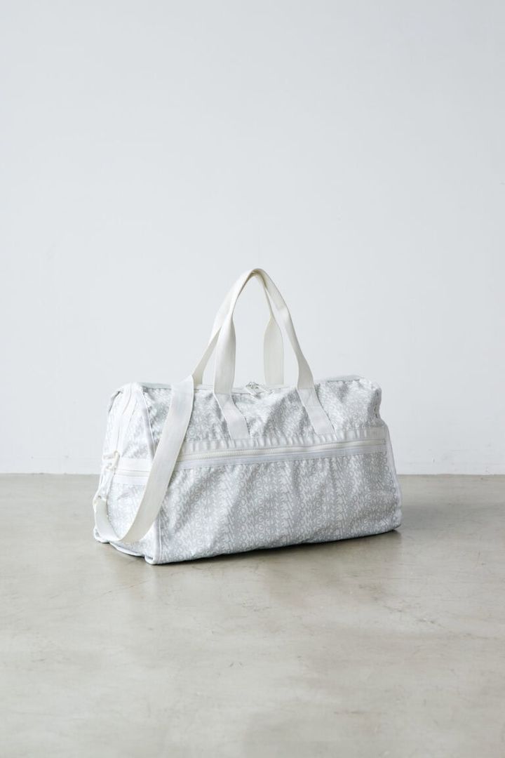 バッグ［H35×W52×D22㎝］¥29,700／レスポートサック×サードマガジン（サードマガジン）