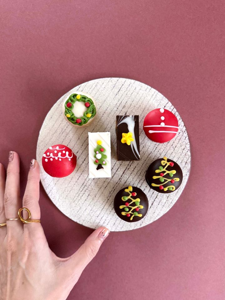 2025年最新★ プレゼントや手土産におすすめのかわいいクリスマス限定スイーツ【ささやかですてきなもの 大谷有紀 vol.268】