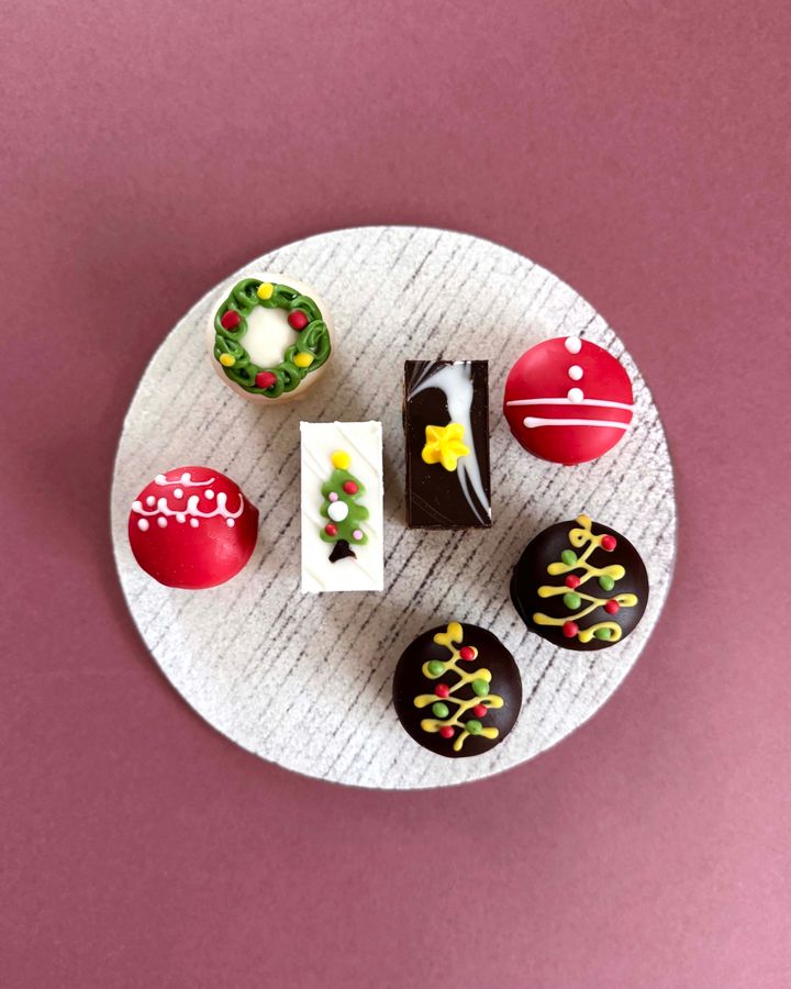 2025年最新★ プレゼントや手土産におすすめのかわいいクリスマス限定スイーツ【ささやかですてきなもの 大谷有紀 vol.268】