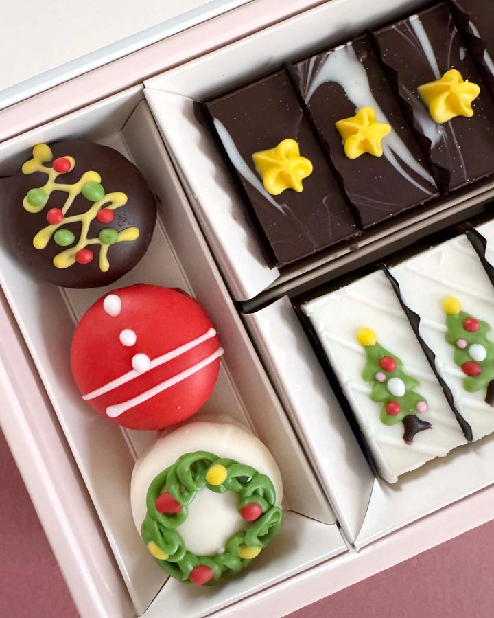 2025年最新★ プレゼントや手土産におすすめのかわいいクリスマス限定スイーツ【ささやかですてきなもの 大谷有紀 vol.268】