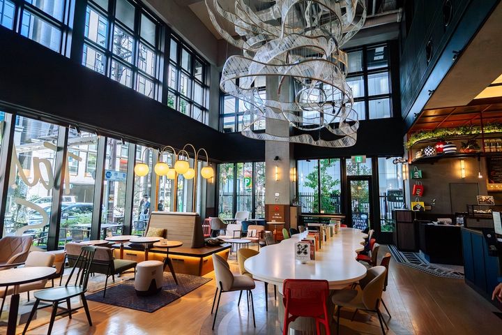 トークショップ店内