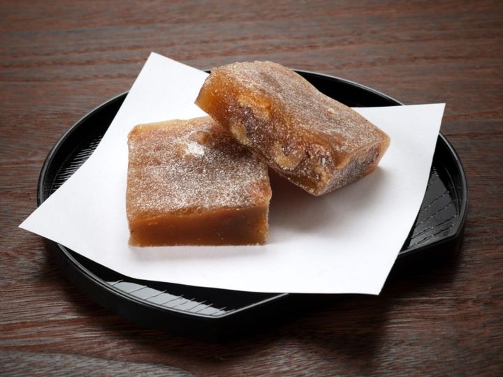 All About ニュース編集部が全国250人を対象に実施した職場で配りたいお土産に関するアンケートの調査結果から、職場で配りたい「福島県のお土産」ランキングを発表！ 2位「家伝くるみゆべし（かんのや）」を抑えた1位は？