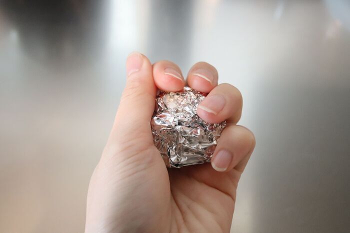 『しょうが』の皮むき＆おろしが断然ラクに！アルミホイルで叶う〈時短ワザ2連発〉