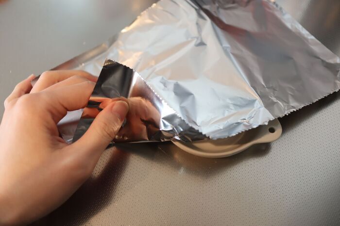 『しょうが』の皮むき＆おろしが断然ラクに！アルミホイルで叶う〈時短ワザ2連発〉