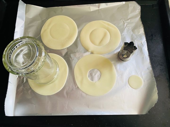 超簡単！あっという間に「クリスマスリースピザ」作り方を見たらすぐに作りたくなる