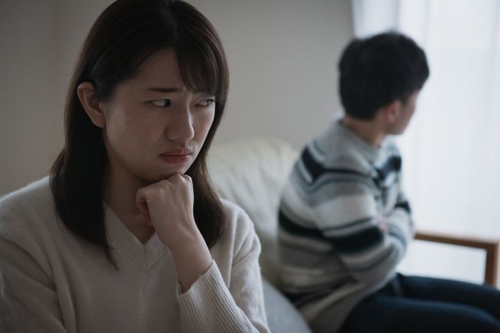 20代、30代は配偶者の浮気を公認する傾向に？