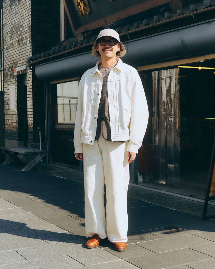 【スナップ】白とブラウンでまとめた秋冬の“クリーンofクリーン”コーデ