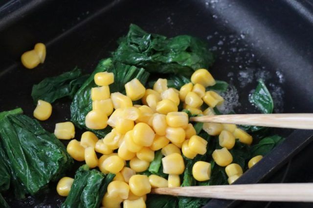 ほうれんそうのコーンバター