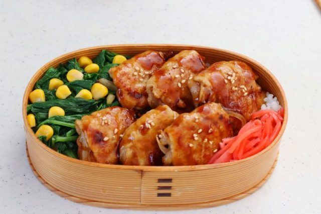 2品弁当の詰め方プロセス