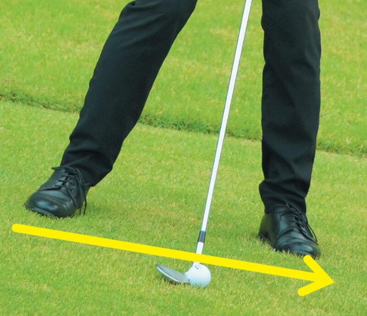 オープンスタンスはなぜNG？左足下がりからのアプローチの打ち方は…