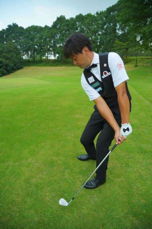 オープンスタンスはなぜNG？左足下がりからのアプローチの打ち方は…