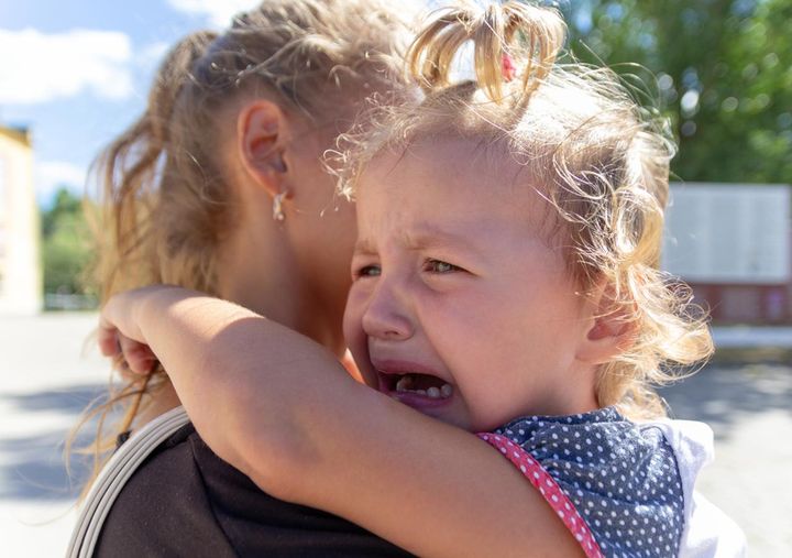画像: 「人に砂かけちゃダメ！」「うちの子に注意するな！」数日後 → その母親が、真っ青な顔でやってきて