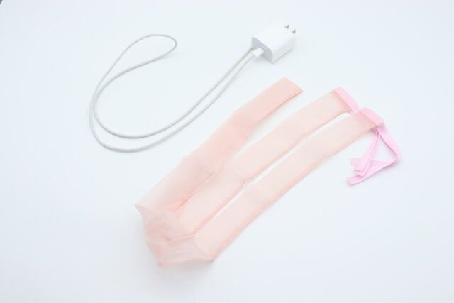 セリアのコードソックス シフォンと充電ケーブル