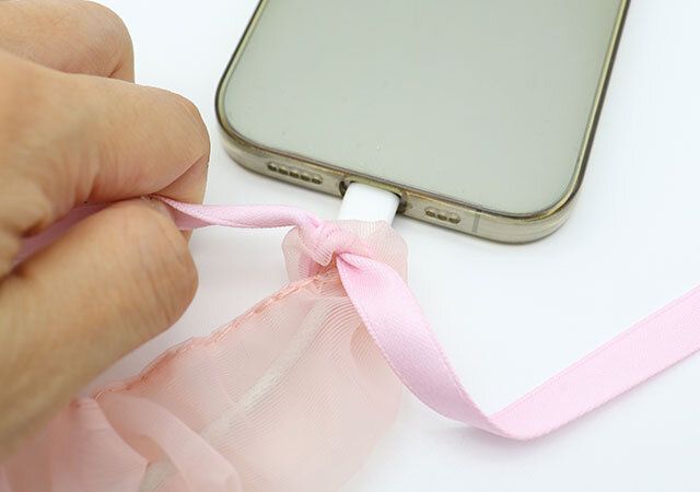 セリアのコードソックス シフォンのリボンを結んでアクセントに