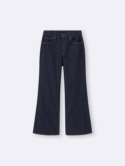 GUのリラックスワイドフレアジーンズ