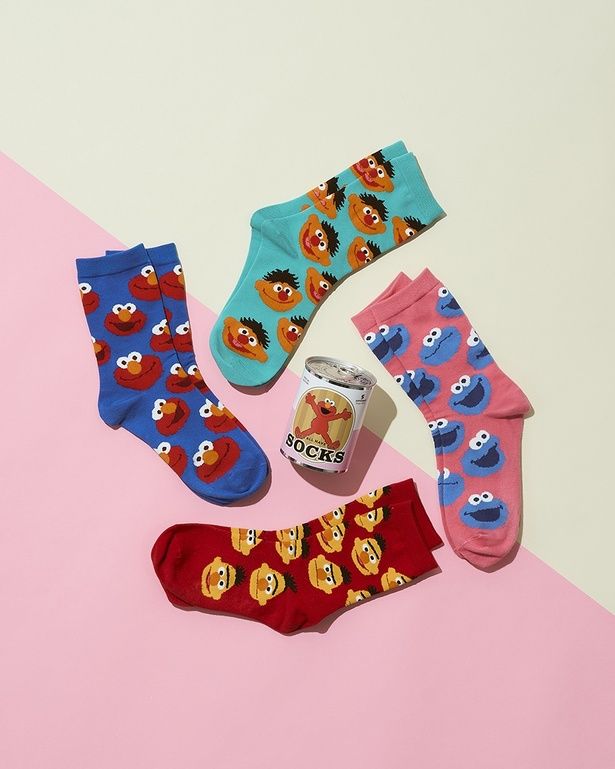 「【シークレットシリーズ】総柄ソックス」(2200円)