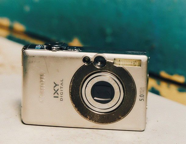 桜木蓮音さんのカメラ（IXY DIGITAL）